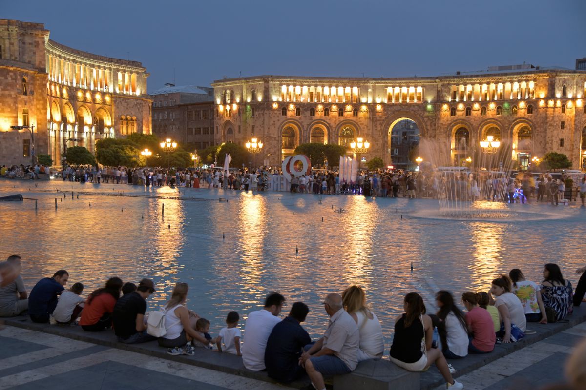 Armenia, Destinasi Bebas Visa & 7 Wisata Seru! Armenia, Destinasi Bebas Visa & 7 Wisata Seru!