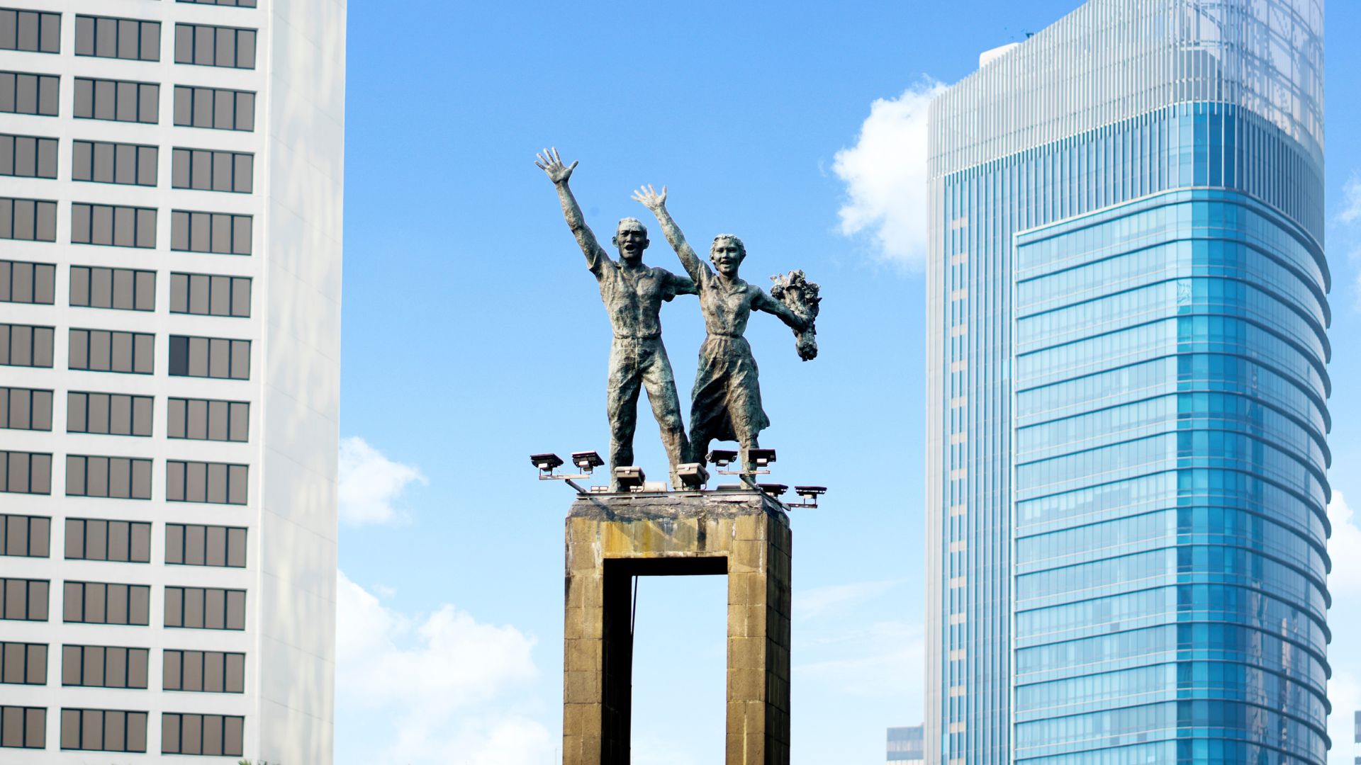 Budget Travel in Jakarta: How to Explore the Capital for Under $25 a Day Budget Travel in Jakarta: How to Explore the Capital for Under $25 a Day