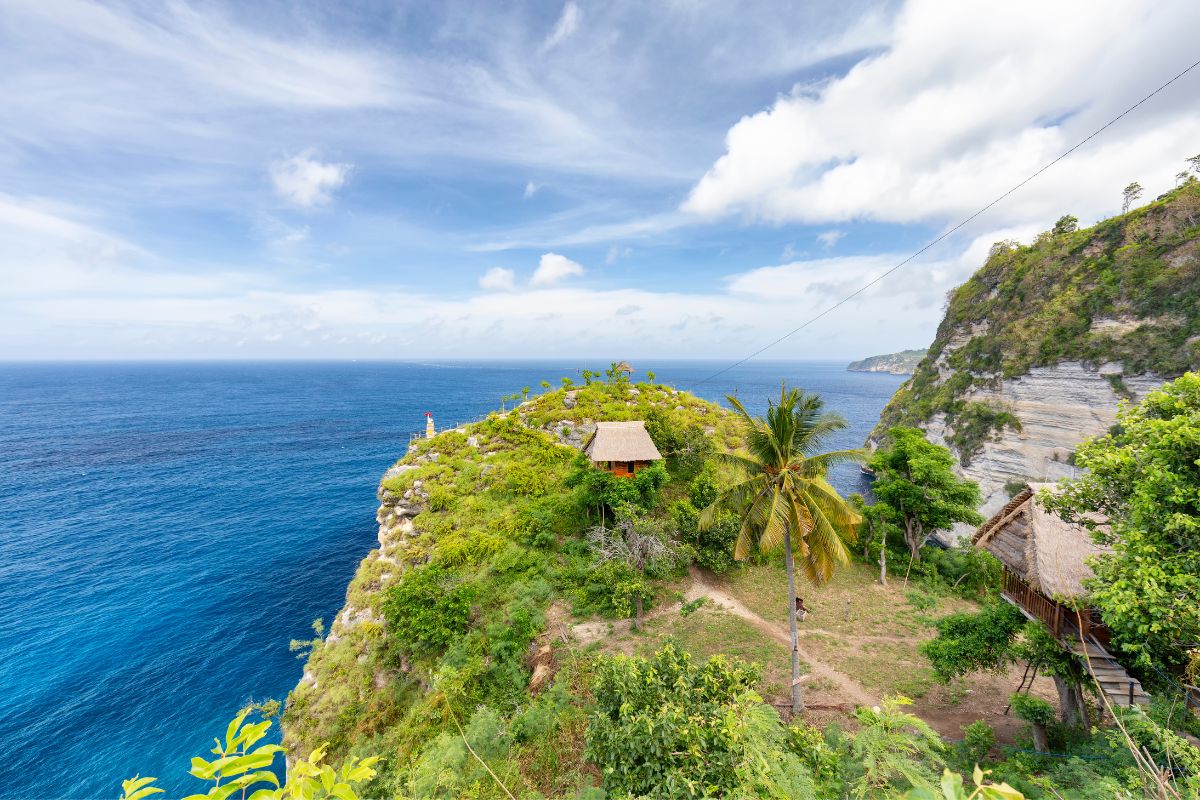 1 Hari Tour Nusa Penida Timur Diamond Beach, Atuh Beach, Bukit Teletubbies