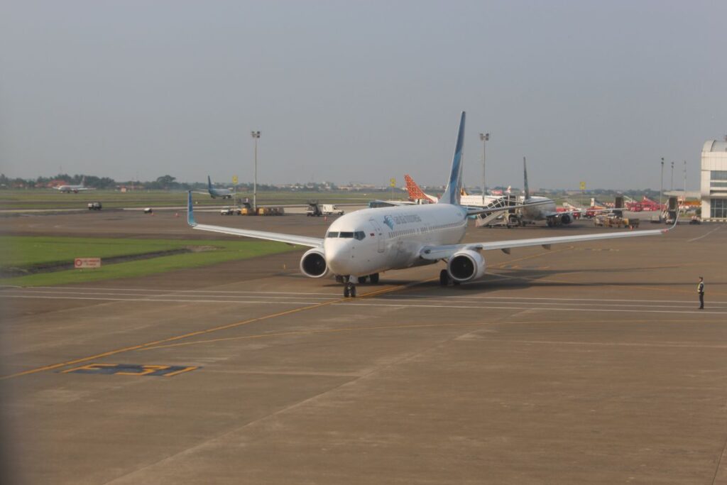 Garuda Indonesia, salah satu maskapai favorit terbang Jakarta ke Bangkok