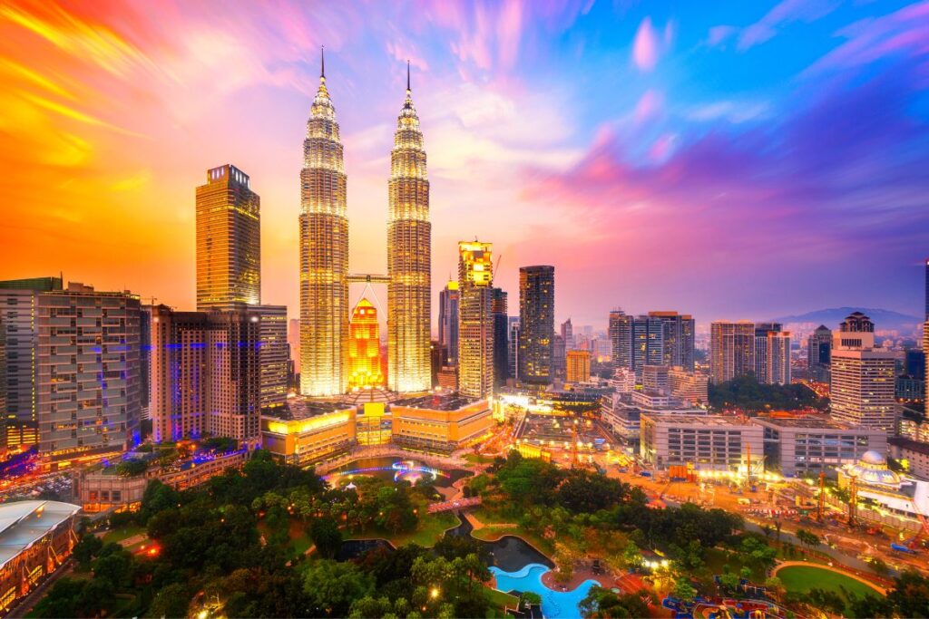 Kartu kredit untuk traveling di Malaysia bisa untuk QRIS